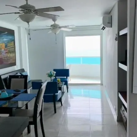 Edificio Torres Del Lago Apartamento 1401 B * Cartagena